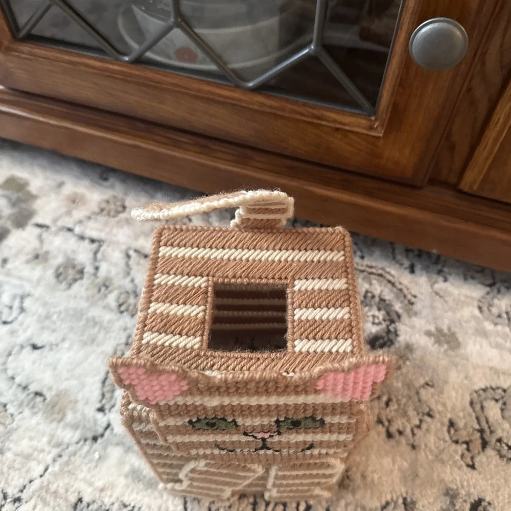 Handmade Smiling Cat 3D Plastic Canvas Tissue Box Cover